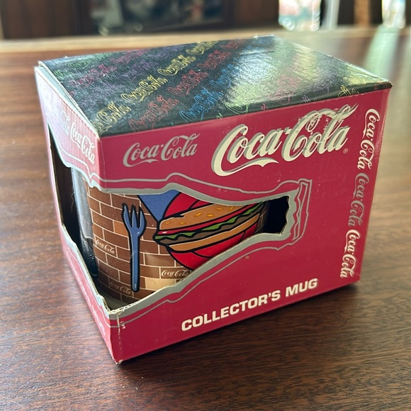 Coca-Cola Collectible Mug 1995 NIB - Picture 1 of 5